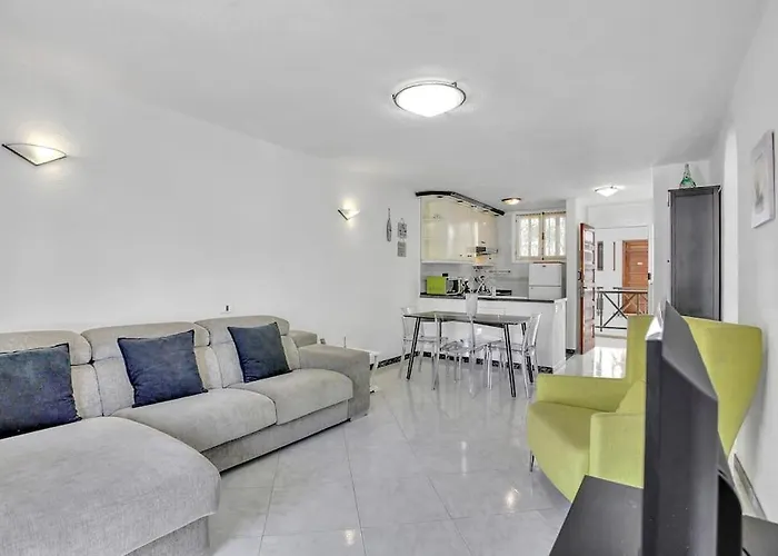 Robert Playa De Americas *